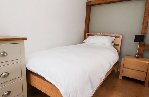 Preston Cottage | BLUEBELLS BARN, family friendly, luxury holiday cottage in Chipping