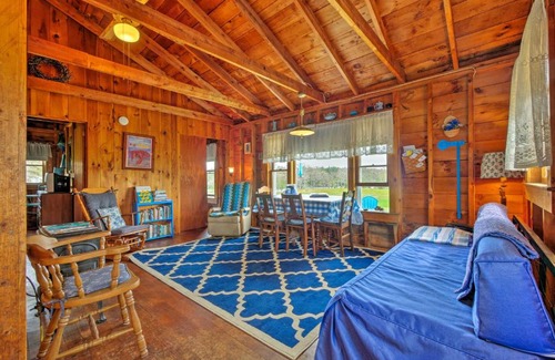Waldoboro House | Blueberry Cottage on Scenic Back River Cove