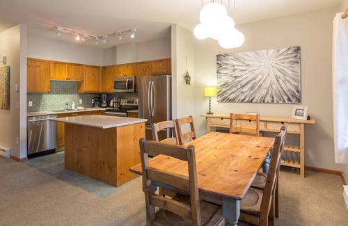 Blueberry Hill Condo | Blueberry Hills - Bright & Spacious 2 Bedroom (sleeps 6-7)