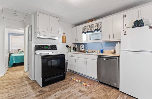York Beach House | Blueberry Pines Cottage in York Beach, Maine