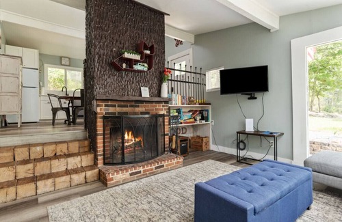 Luray House | Bluebird Cabin: A Cozy Getaway in ShenandoahWoods