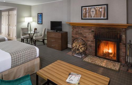 Stowe Area Hotel | Bluebird Cady Hill Lodge