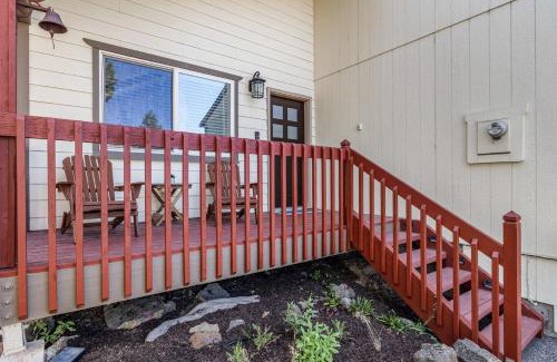 Southern Crossing House | Bluebird Day - Mountain Escape