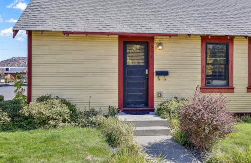 Old Bend House | Bluebird Day - Sierra Nook