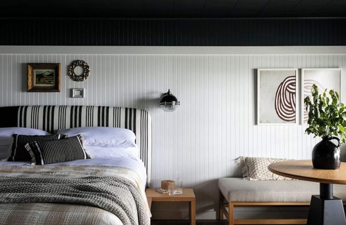 Ocean Point House | Bluebird Ocean Point Inn | King | Seasonal Outdoor Pool + Private Beach