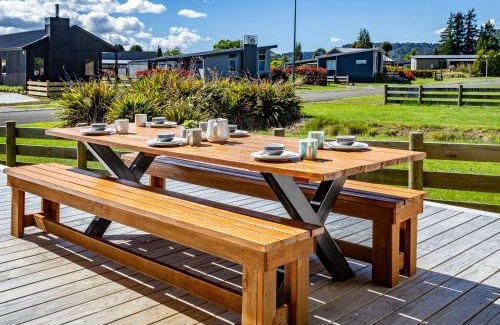 Ohakune House | Bluebird on Snowmass - Ohakune Holiday Home