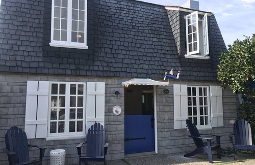 Balboa Island House | BlueDoor Cottage- A Balboa Island Favorite w AC!