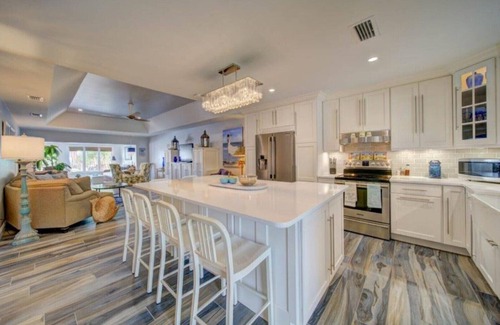 Hutchinson Island South House | "Bluedrift Cottage"