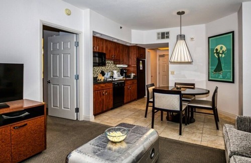Las Vegas Condo | Bluegreen Club 36™ - 2 Bedroom Combined