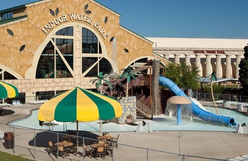 Lake Delton Condo | Bluegreen Odyssey Dells™ - 2 Bedroom 1 Bath
