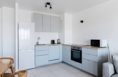 Levallois-Perret Apartment | Blueground | Anatole-France, furnished & equipped