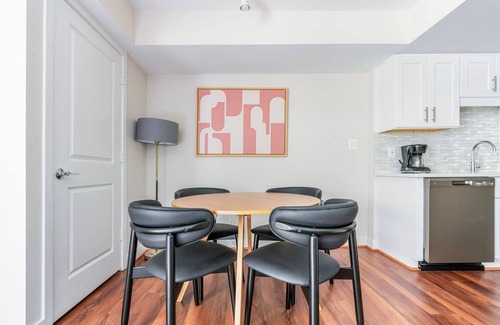 Ballston Apartment | Blueground | Ballston, pool, nr Arlington Cemetery