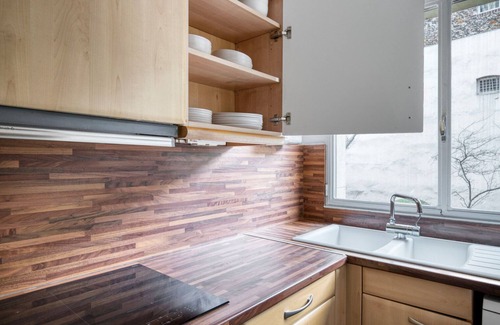 Batignolles Apartment | Blueground | Batignolles, close to restaurants