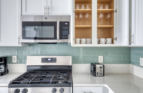 Bethesda House | Blueground | Bethesda, fitness center, nr Cabin John Park