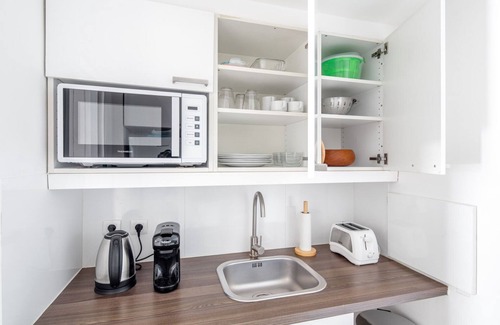 Faubourg-du-Roule Apartment | Blueground | Champs-Élysées, parking, a/c, elev