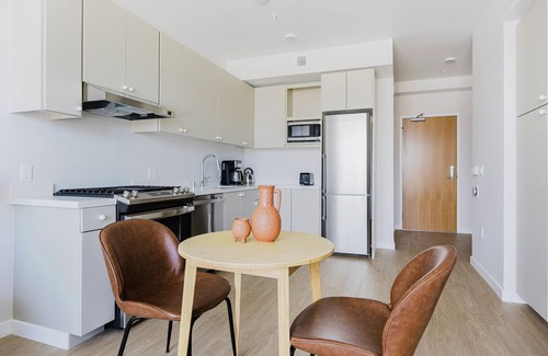 Chinatown Apartment | Blueground | Downtown, elevator, nr parks