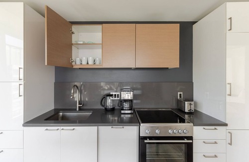 West Fens Apartment | Blueground | Fenway–Kenmore, rooftop, nr Fenway Park