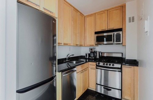 East Village Apartment | Blueground | Flatiron, gym & doorman, nr parks
