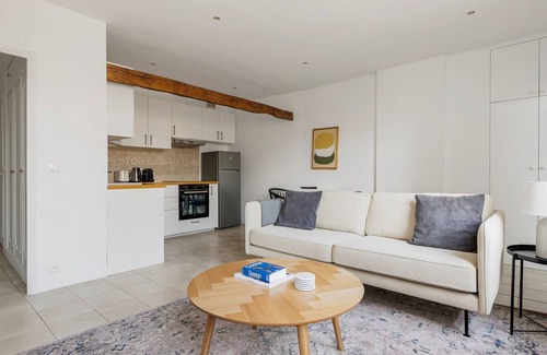 Val-de-Grace Apartment | Blueground | Jardin du Luxembourg, walk to gardens