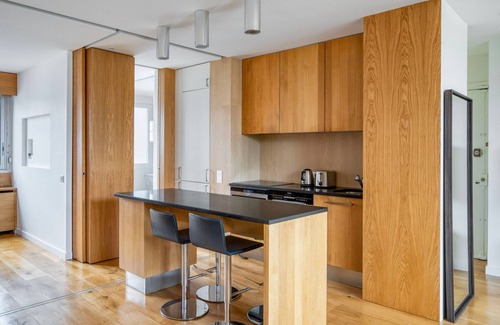 14th Arrondissement Apartment | Blueground | Luxembourg, balcony, nr garden