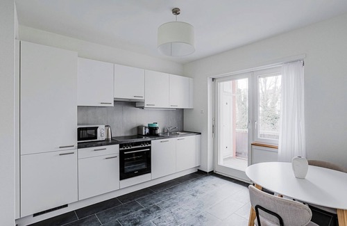 Basel City Centre Apartment | Blueground | Matthäus, balcony & w/d, nr zoo