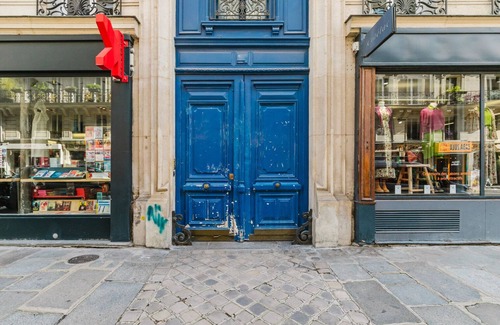 Porte-Saint-Martin Apartment | Blueground | Republique, furnished, washer