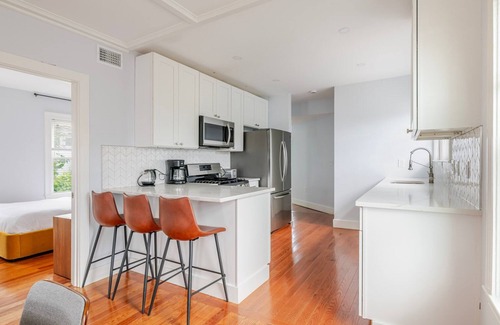 Revere Apartment | Blueground | Revere, washer, nr Revere Beach