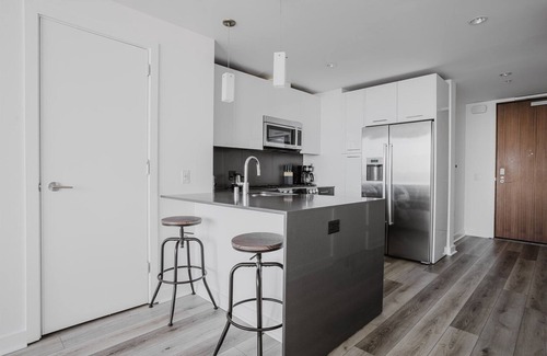 South Beach Apartment | Blueground | Rincon Hill, pool & EV, near Ferry