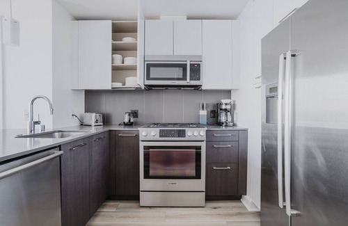 South Beach Apartment | Blueground | Rincon Hill, pool & EV, near Ferry