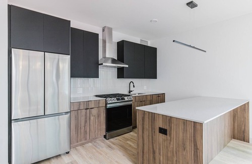 Streeterville Apartment | Blueground | River North, balcony & pool, nr Pier
