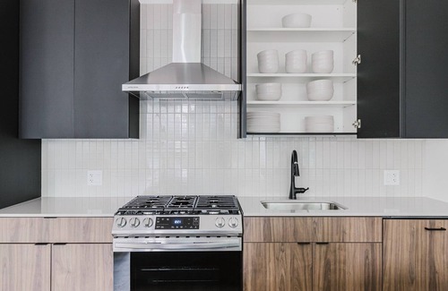 Streeterville Apartment | Blueground | River North, balcony & pool, nr Pier