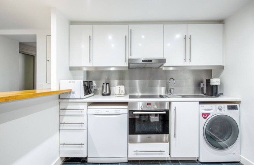 Saint-Victor Apartment | Blueground | Saint Germain, nr the Sorbonne