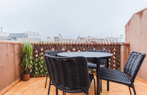 Les Tres Torres House | Blueground | Sarrià, balcony & views, nr Tibidabo