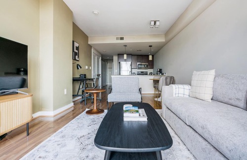 Shaw Apartment | Blueground | Shaw, washer, nr Howard Theatre