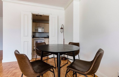 Fenway–Kenmore Apartment | Blueground | Symphony, gym & w/d, nr hall