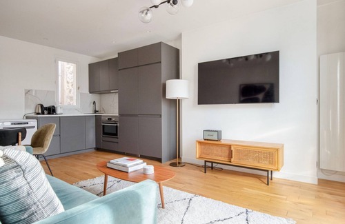 Quartier de la Plaine-de-Monceaux Apartment | Blueground | Ternes, furnished & equipped