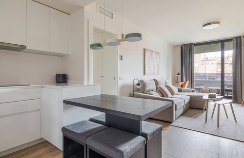 Tetuan Apartment | Blueground | Valdeacederas, rooftop, nr Plaza de Castilla