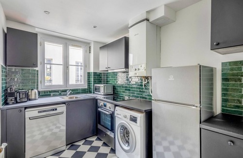 Quartier de la Place-Vendome Apartment | Blueground | Vendome/Saint Honoré, furnished