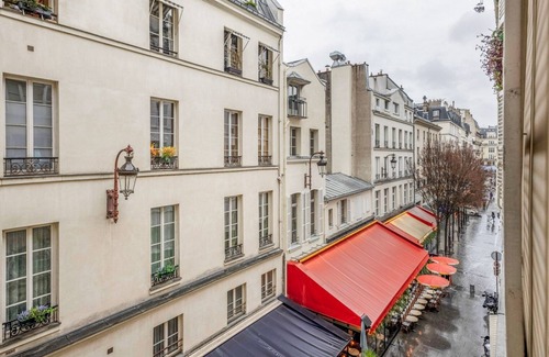 Quartier de la Place-Vendome Apartment | Blueground | Vendome/Saint Honoré, furnished