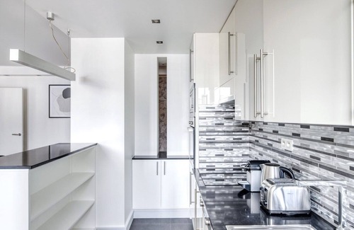 L'Europe Apartment | Blueground | Villiers, furnished, shops