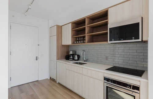 Williamsburg Apartment | Blueground | Williamsburg, gym & w/d, nr bridge