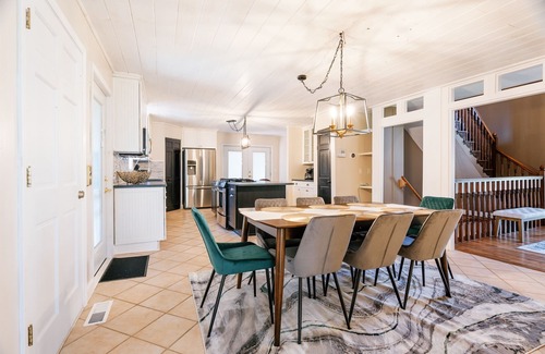 Morganton Cabin | BlueRidge -IndoorPool,HotTub,Firepit,BBQ & Theater