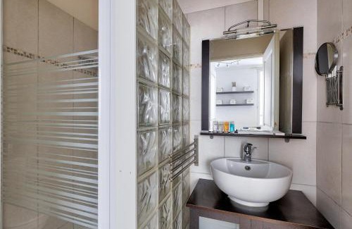 Batignolles Apartment | Bluestay 176 - Superbe Appartement à Paris