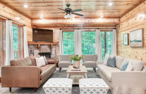 Gatlinburg - Pigeon Forge House | Bluestem by AvantStay Incredible Views w Large Balcony Indoor Pool