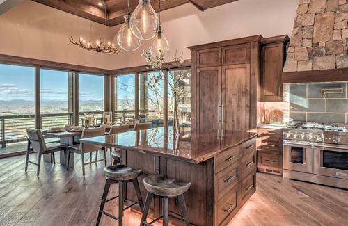 Necowa Cove Cabin | BLUESTONE - Panoramic Lake and Mountain Views | Mountain Modern Luxury | Hot Tub