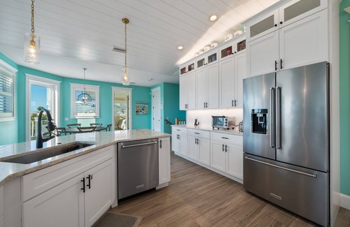 Holmes Beach House | Bluetique: Monthly luxury beach home, private pool, rooftop deck
