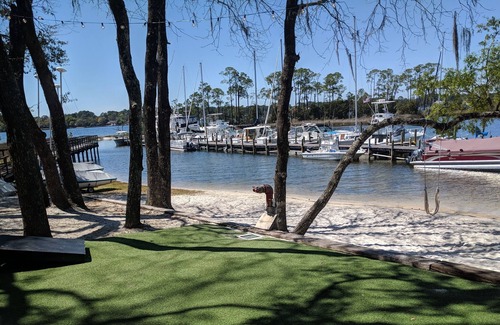 Niceville Condo | Bluewater Bay Waterfront Condo Across Bay From Destin