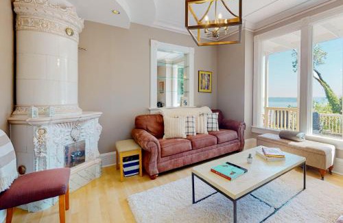 Vashon Island House | Bluff Gardens
