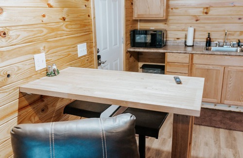 Trenton Cabin | Bluff view cabin