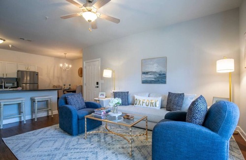 Oxford Condo | Bluffs Oasis, 2BR/2BA Top floor!